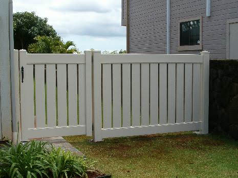 Black aluminum ornamental fence