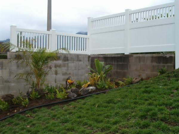 Vinyl fence installation on Oahu