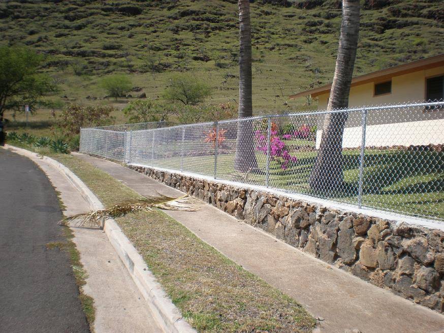 Chain link fence installation on Oahu